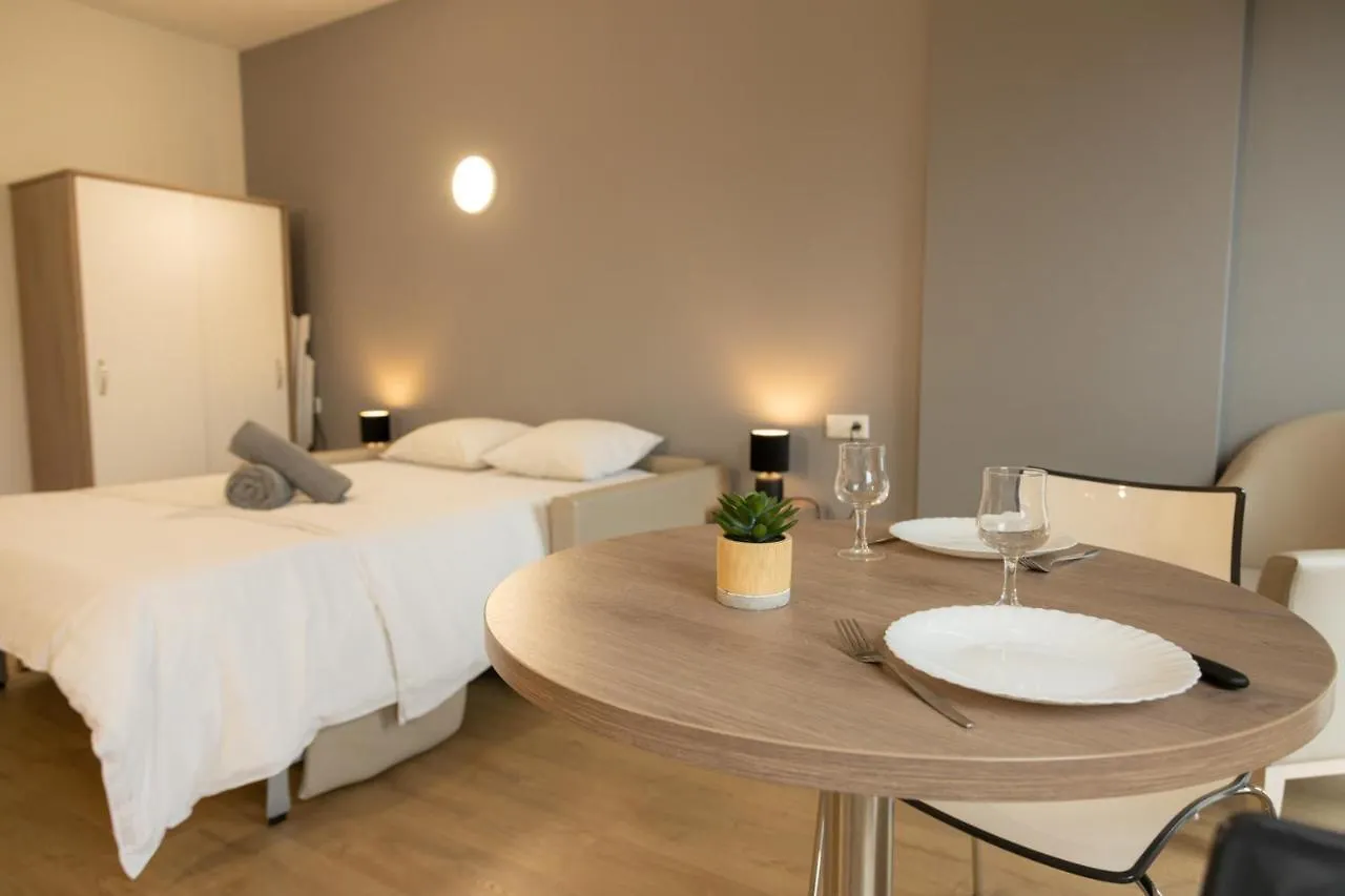Appartement Modern Chic Immaculate Studio Near City Center Belval à Esch-Sur-Alzette