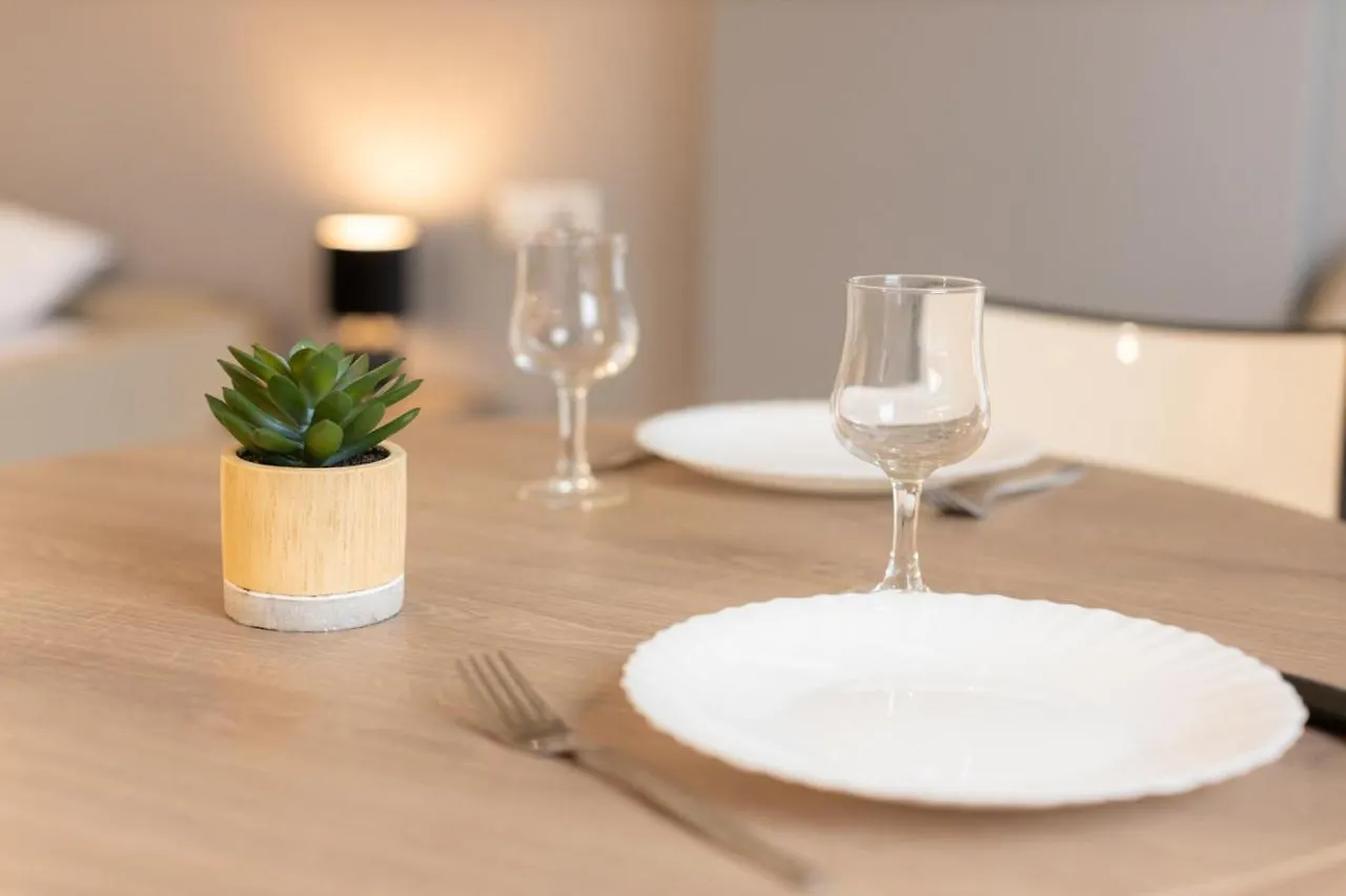 Appartement Modern Chic Immaculate Studio Near City Center Belval à Esch-Sur-Alzette