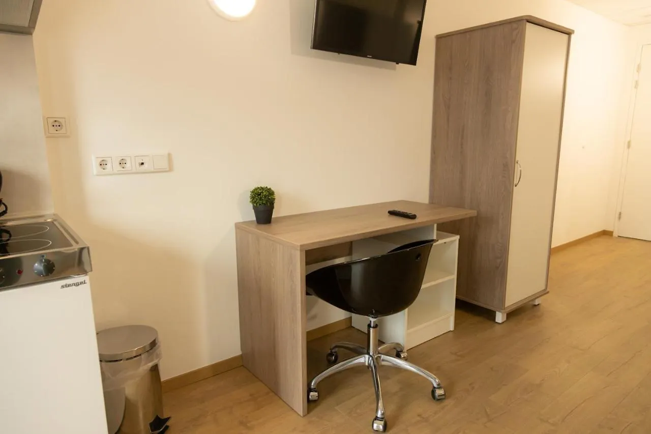 Appartement Modern Chic Immaculate Studio Near City Center Belval à Esch-Sur-Alzette